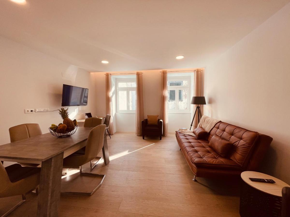 Living Funchal Executive Apartment Ngoại thất bức ảnh